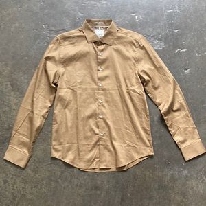 Cutaway Collar dress shirt in gold